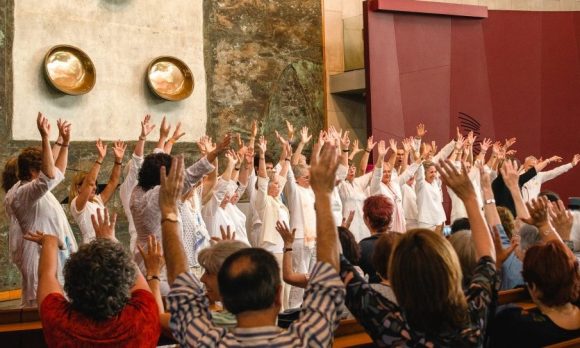 10 de juny – Presentació del llibre «Cants d’Esperança»